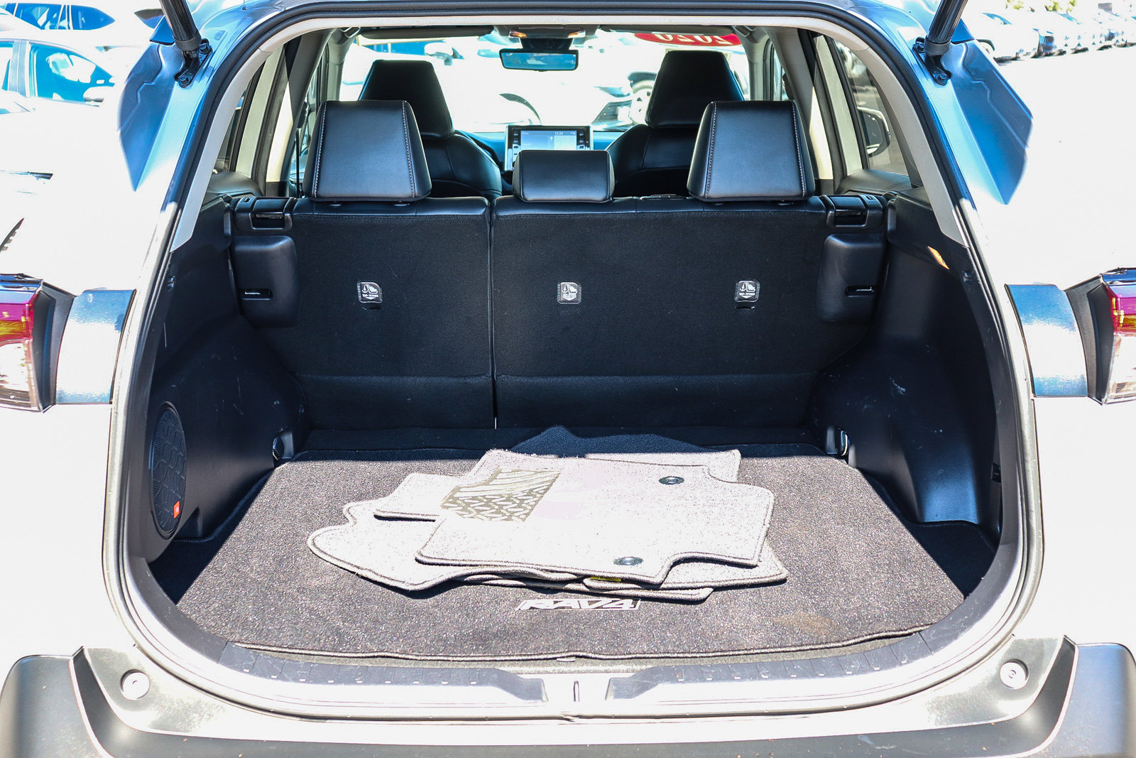 Certified 2020 Toyota RAV4 Limited w/ Carpet Mat Package FWD image 26