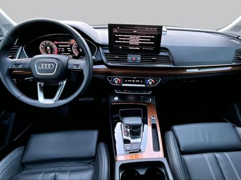 Used 2023 Audi Q5 2.0T Premium Plus AWD/4WD image 16