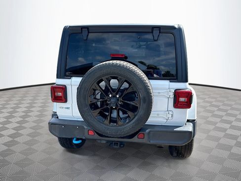 Certified 2022 Jeep Wrangler Unlimited Sahara w/ Cold Weather Group AWD/4WD image 6
