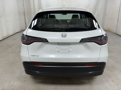 Used 2025 Honda HR-V LX image 6