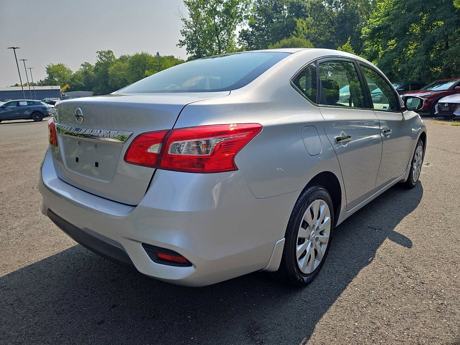 Used 2017 Nissan Sentra S FWD image 4