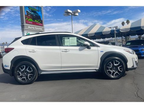 Used 2021 Subaru Crosstrek Hybrid w/ Moonroof Package w/Navigation image 7