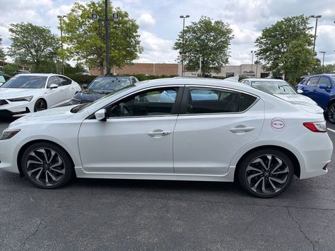 Used 2016 Acura ILX FWD image 2