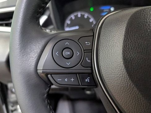 Used 2025 Toyota Corolla SE FWD image 18