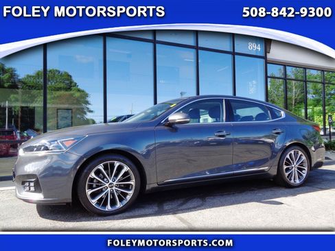 Used 2019 Kia Cadenza Technology FWD image 1