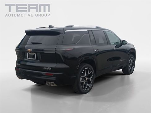 New 2026 Chevrolet Traverse High Country w/ LPO, Floor Liner Package image 7
