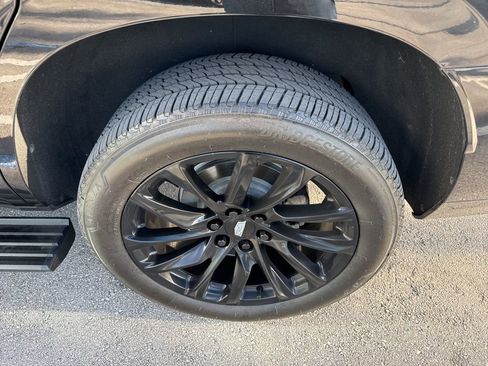 Certified 2025 Cadillac Escalade Premium Luxury w/ LPO, Floor Liner Package image 6