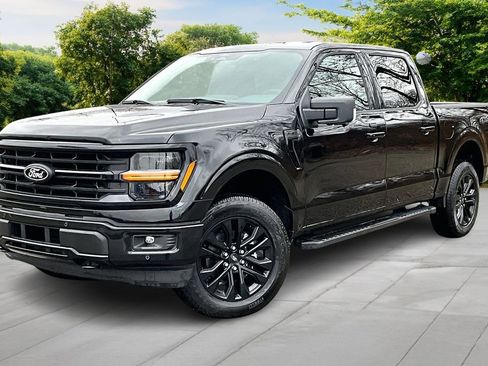 New 2025 Ford F150 XLT w/ Equipment Group 302A MID image 2