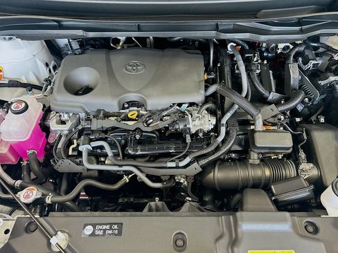 New 2026 Toyota Sienna LE FWD image 27