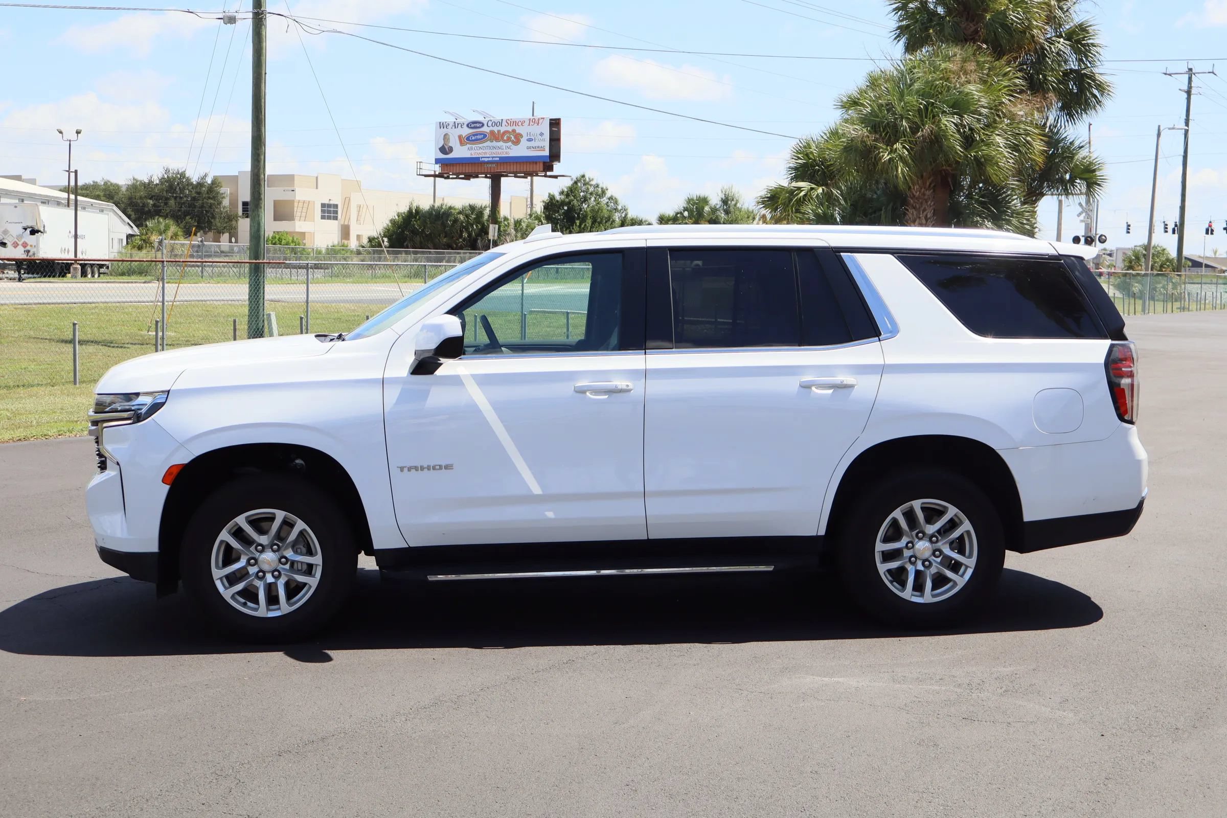 Used 2024 Chevrolet Tahoe LT RWD image 4