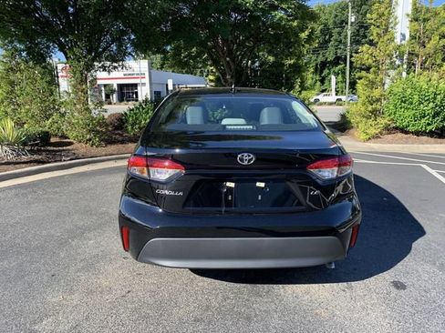 Used 2025 Toyota Corolla LE FWD image 7