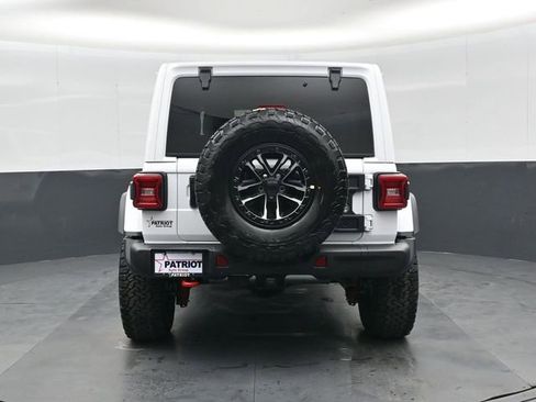 New 2026 Jeep Wrangler Unlimited Rubicon w/ Xtreme 35 Tire Package AWD/4WD image 5