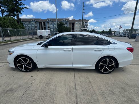 Certified 2022 Honda Accord Sport image 5