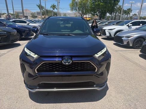 Used 2024 Toyota RAV4 SE w/ Weather & Moonroof Package AWD/4WD image 29
