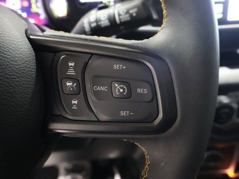 Used 2024 Jeep Wrangler Unlimited w/ Convenience Group image 37