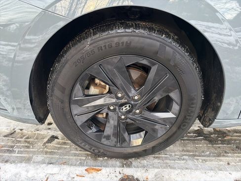 Certified 2023 Hyundai Elantra SEL w/ Cargo Package image 5