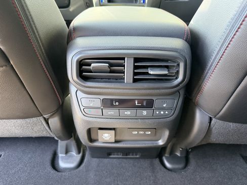 Used 2025 Honda Passport Black Edition image 36