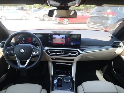 Used 2023 BMW 330i Sedan w/ Convenience Package RWD image 11