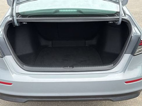 Used 2025 Honda Accord SE image 27