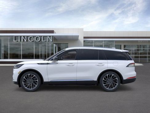 New 2026 Lincoln Aviator Reserve image 3