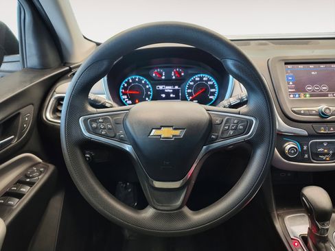 Used 2022 Chevrolet Equinox LS w/ LPO, Cargo Package image 17