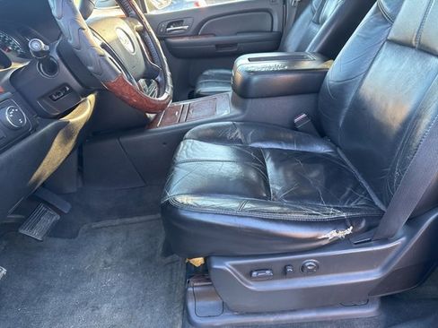 Used 2007 Chevrolet Suburban LTZ w/ LTZ Preferred Equipment Group image 19