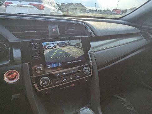Used 2019 Honda Civic EX image 16