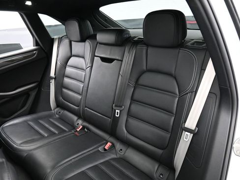 Certified 2024 Porsche Macan GTS AWD/4WD image 25
