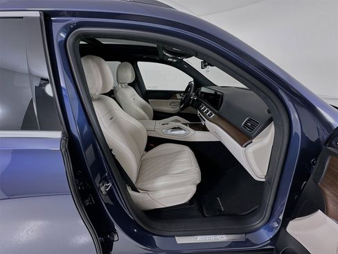 New 2026 Mercedes-Benz GLS 63 AMG 4MATIC image 33