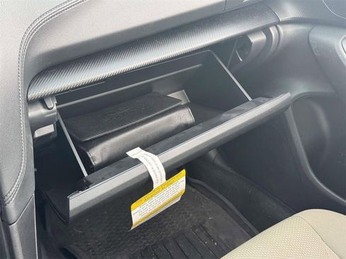 Used 2023 Subaru Impreza Premium image 32