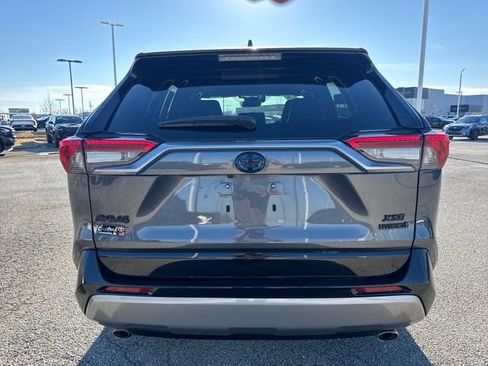 Used 2024 Toyota RAV4 XSE image 5