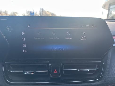 Used 2024 Chevrolet TrailBlazer RS w/ Driver Confidence Package image 15