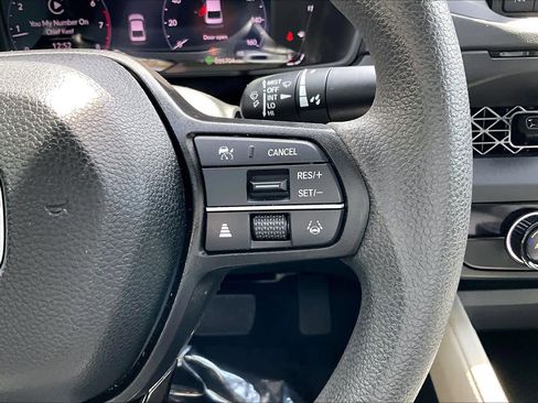 Used 2023 Honda Accord LX image 24
