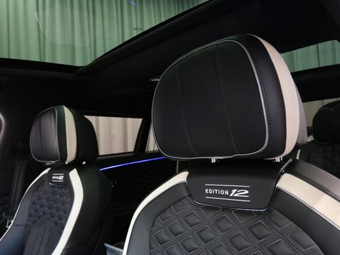 Used 2024 Bentley Flying Spur W12 image 17