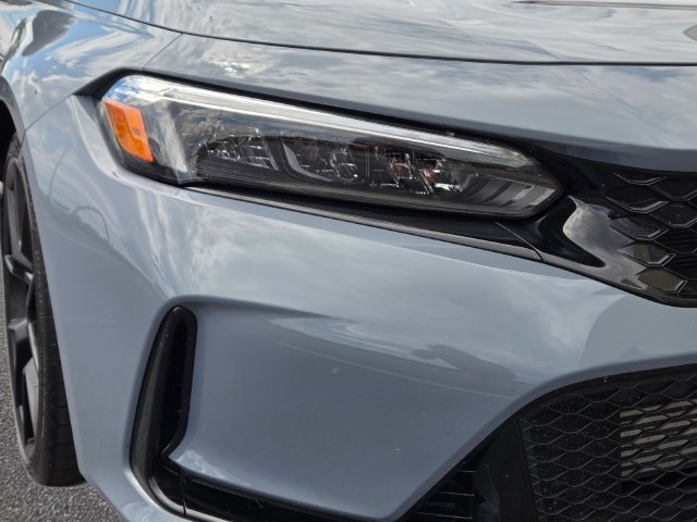 Used 2024 Honda Civic Type R image 3