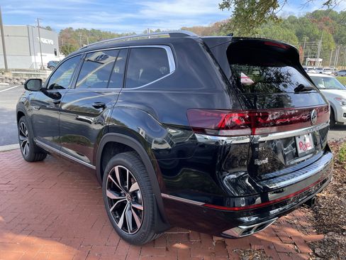 New 2026 Volkswagen Atlas SEL Premium R-Line AWD/4WD image 6