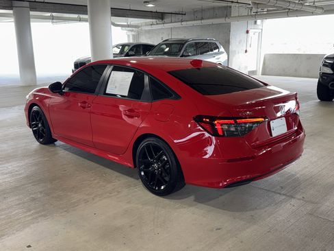 Used 2025 Honda Civic Sport image 6