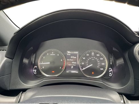 Used 2024 Lexus IS 300 w/ Comfort Package RWD image 43