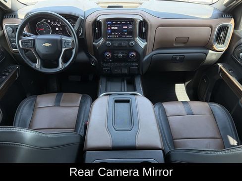 Used 2022 Chevrolet Silverado 1500 High Country w/ Technology Package AWD/4WD image 11