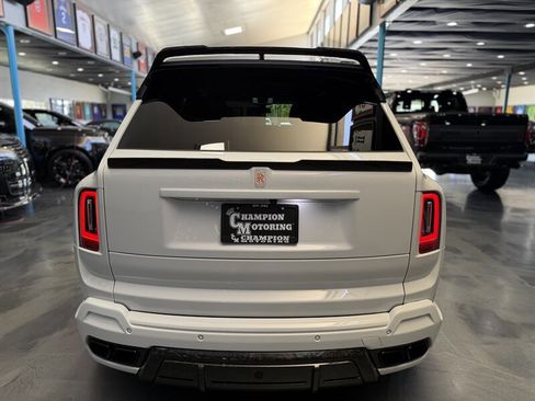 Used 2026 Rolls-Royce Cullinan AWD/4WD image 6