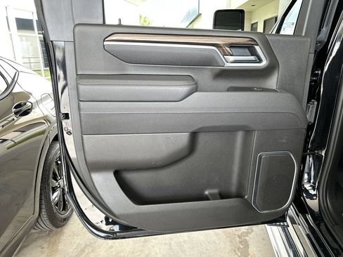 Used 2025 Chevrolet Silverado 2500 LT w/ Convenience Package AWD/4WD image 28