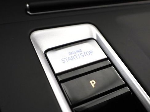 New 2026 Volkswagen Atlas SE image 23