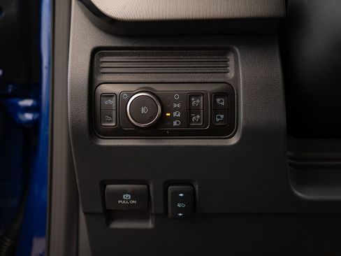 Used 2026 Ford F450 Platinum w/ FX4 Off-Road Package image 19