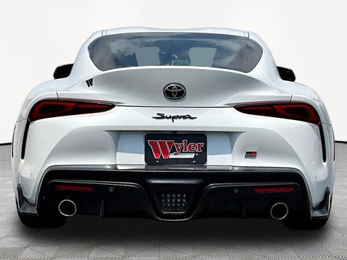 Used 2021 Toyota Supra w/ Safety & Technology Package RWD image 5