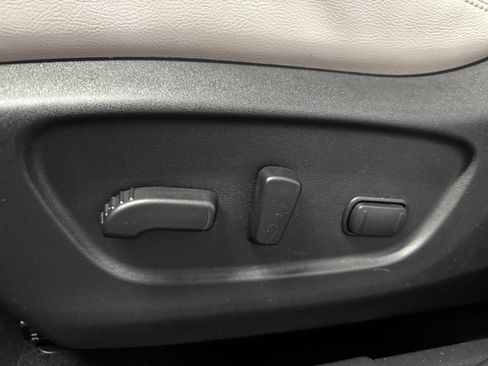 Used 2022 Nissan Rogue Sport SL AWD/4WD image 25