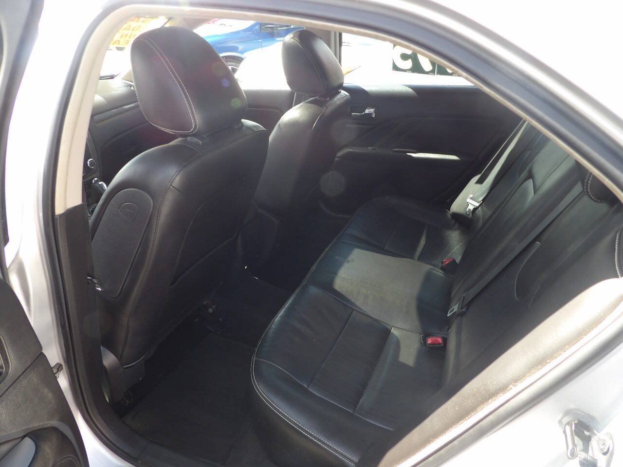 Used 2010 Ford Fusion Sport FWD image 9