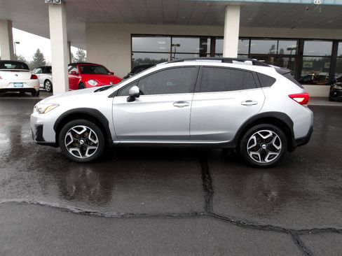 Used 2018 Subaru Crosstrek 2.0i Limited image 2