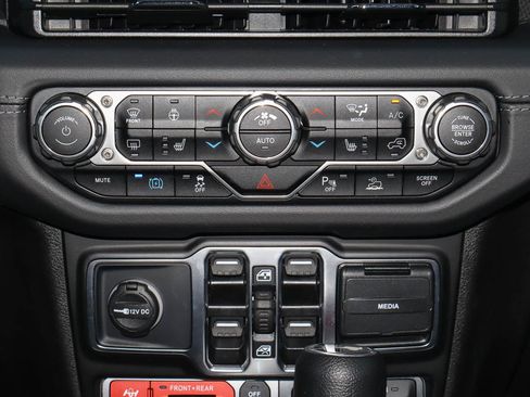 Used 2025 Jeep Wrangler Unlimited Rubicon 4xe w/ Safety Group image 25