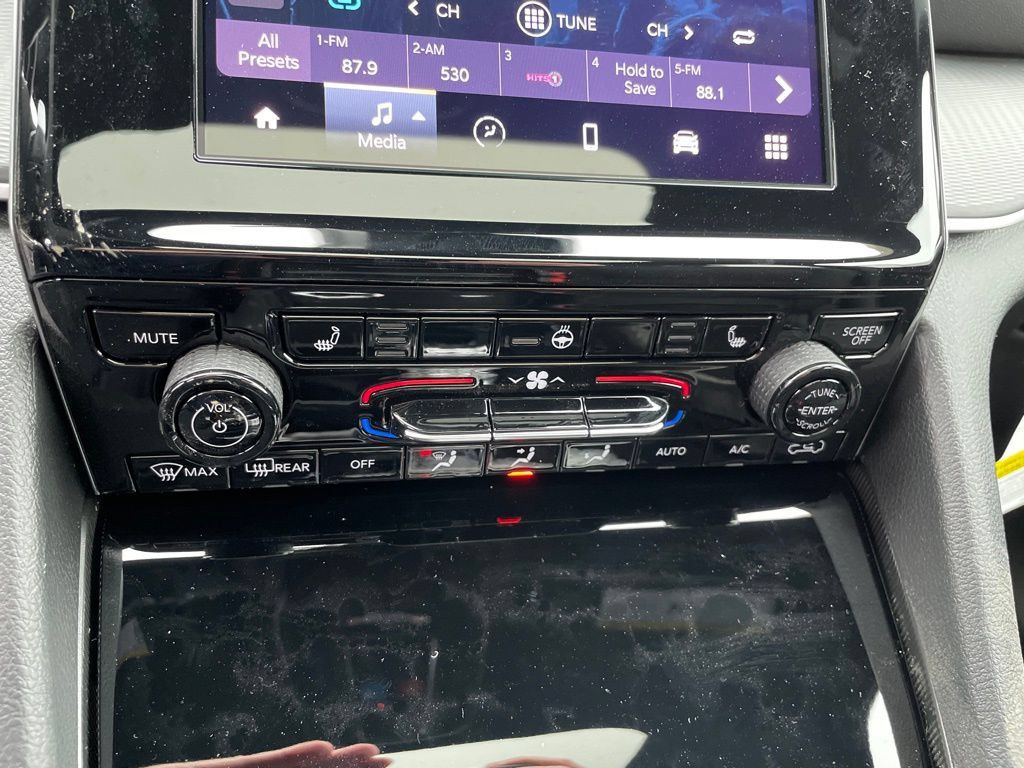 New 2026 Jeep Grand Cherokee Laredo X AWD/4WD image 16