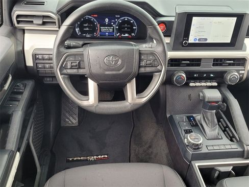 Used 2024 Toyota Tacoma TRD Off-Road image 7